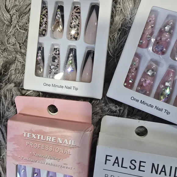 Nails - Picture 6 of 6